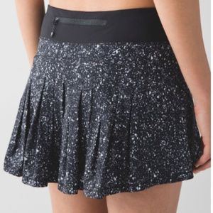 Lululemon Circuit Breaker Skirt 6 Tall Black White